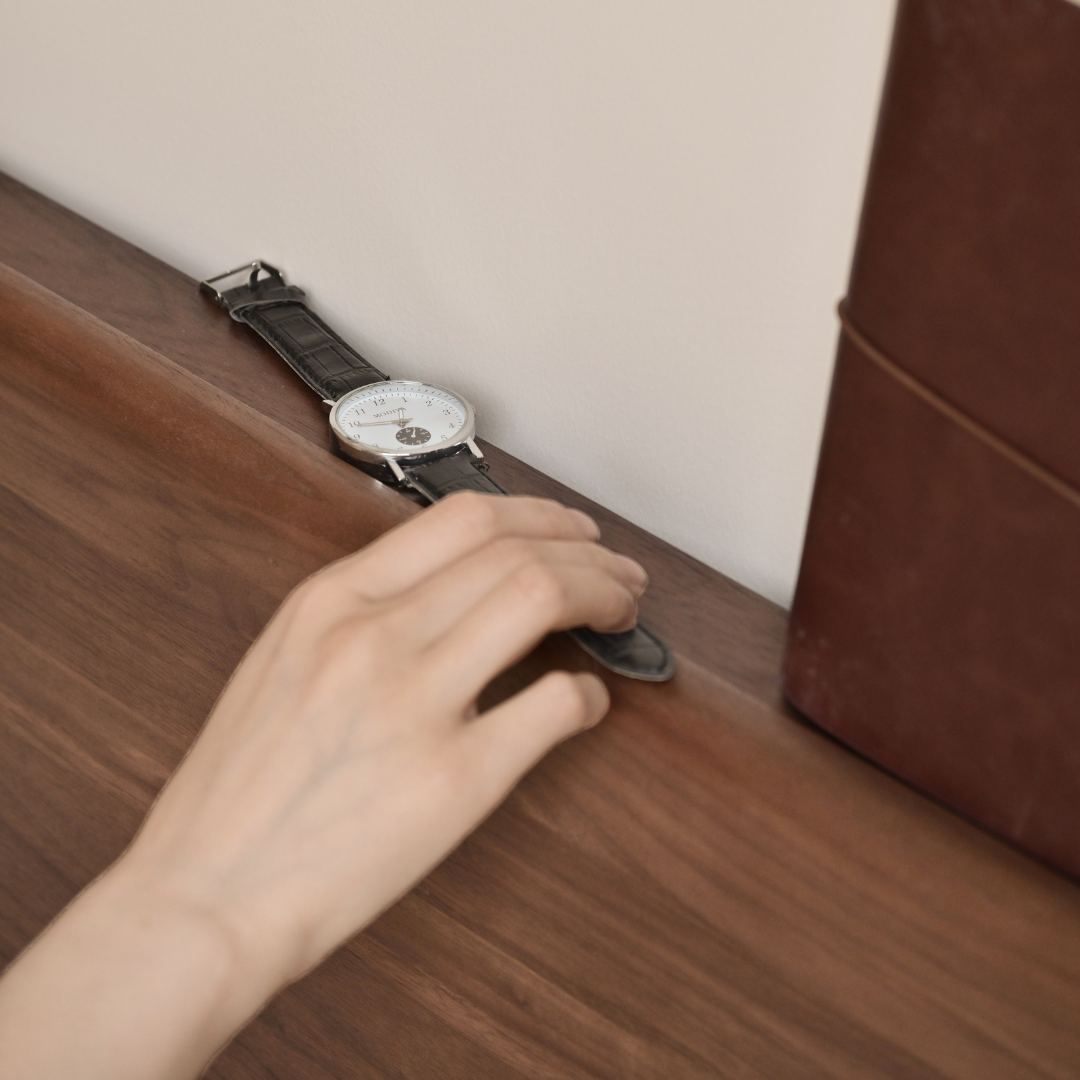 Rhine 懸浮橡木床架