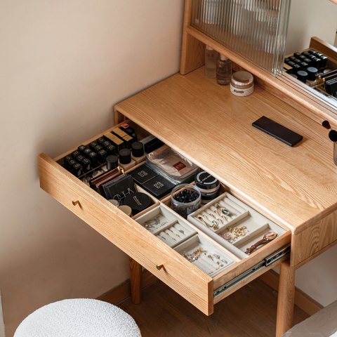 Teddy 小型梳妝枱 Teddy 小型梳妝枱