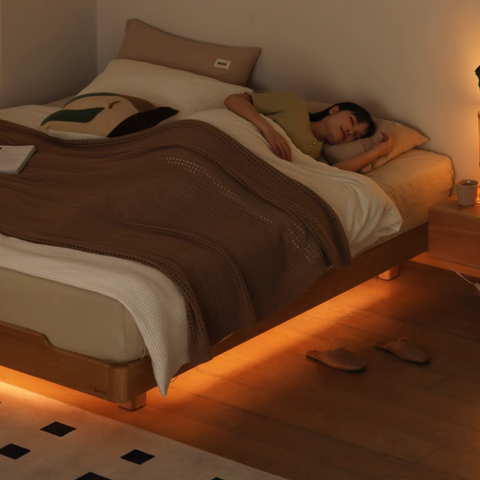 <tc>Knight bed frame with light</tc> <tc>Knight bed frame with light</tc>