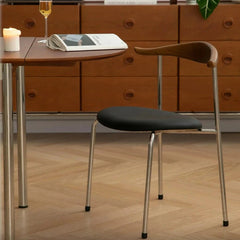 <tc>Vintage OX Horn Chair</tc>