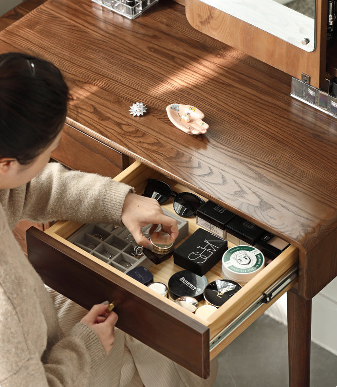 Mori Home - Barry 胡桃色梳妝台