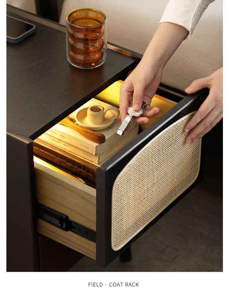 Mori Home - Smoky Dark Rattan 床頭櫃