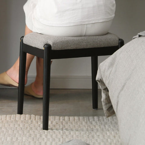 Mori Home - Smoky Dark 梳妝椅